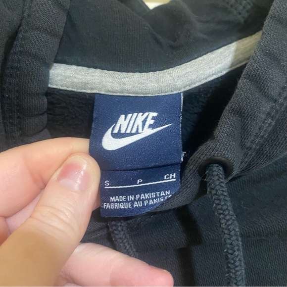 Women’s Faded Black Nike Hoodie with Homemade Floral  Embroidery Details Size S - Picture 5 of 16